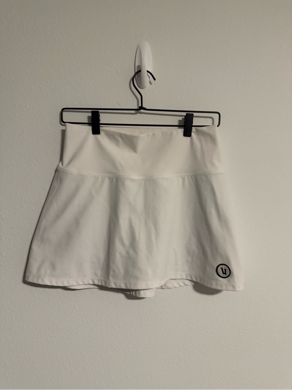 Vuori White Performance Skort with Logo